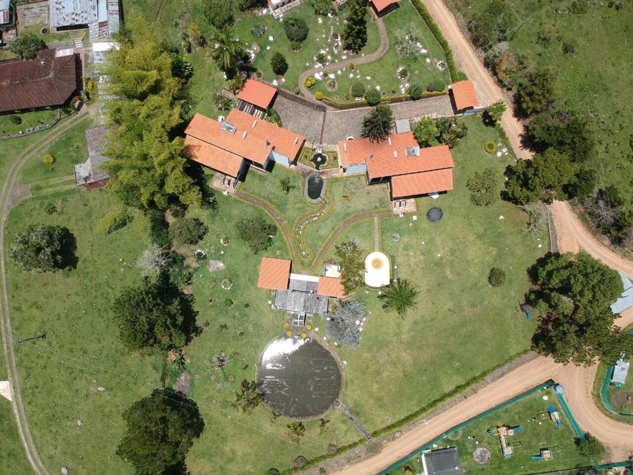 Hotel Maca Lago Calima Εξωτερικό φωτογραφία